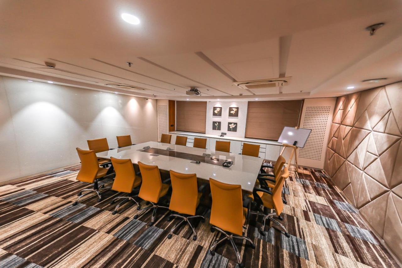 The Jagat Hotel And Spa אודייפור מראה חיצוני תמונה