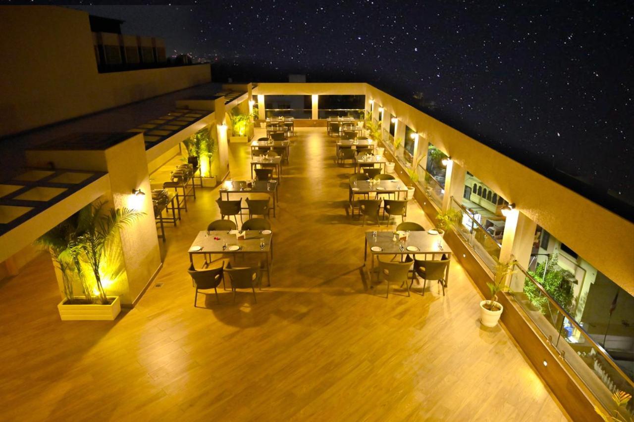 The Jagat Hotel And Spa אודייפור מראה חיצוני תמונה